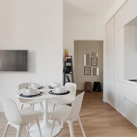 Apartment Guesthost - Modern Lambrate Milan