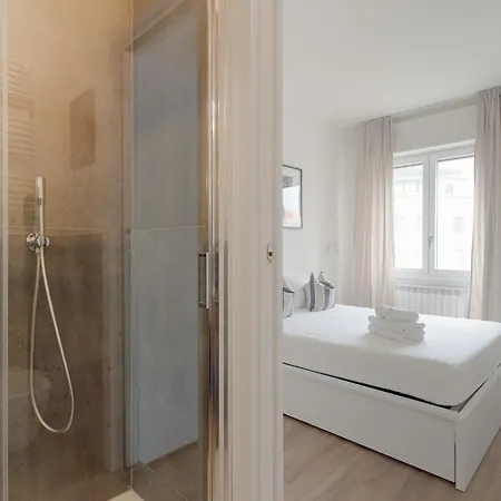 Guesthost - Modern Lambrate Apartment *