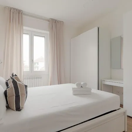 Guesthost - Modern Lambrate Apartment Milan